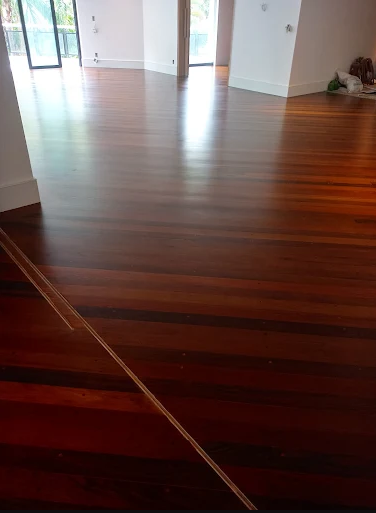 Piso da sala restaurado